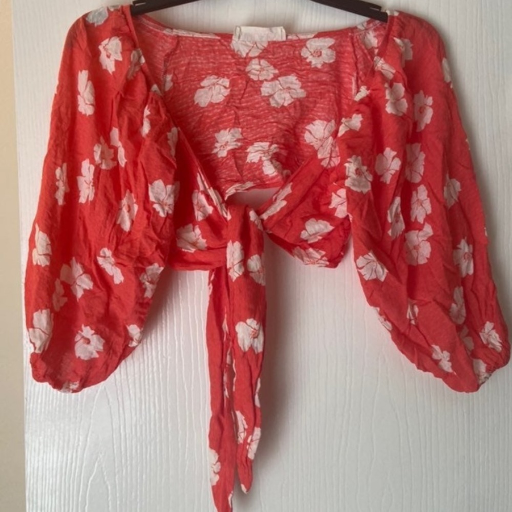 Red Floral Tie Front Crop Top